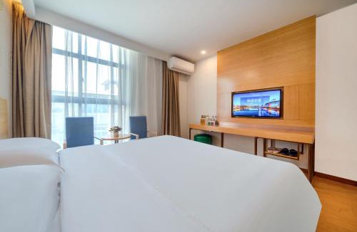 Xincheng Hotel | GreenTree Inn