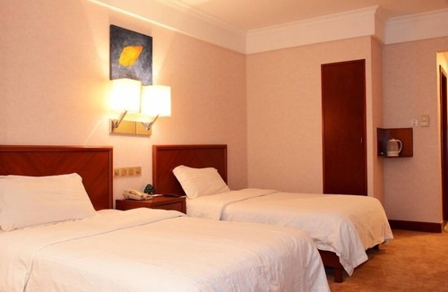 Houjie Hotel | GreenTree Inn DongGuan HouJie wanda Plaza Hotel