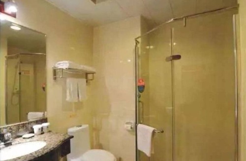 Houjie Hotel | GreenTree Inn DongGuan HouJie wanda Plaza Hotel