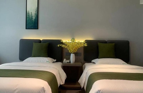 Tongzhou Hotel | GreenTree Inn Express Hotel Nantong Tongzhou Shigang Town