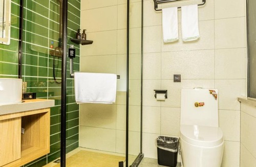 Yingzhou District Hotel | GreenTree Inn Express Hotel Fuyang Development Zone Oriental Pearl
