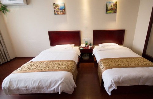 Guangde County Hotel | GreenTree Inn GuangDe County ZhongYang LeCheng Hotel