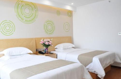 Mengzhou Hotel | GreenTree Inn Henan Jiaozuo Mengzhou Huifeng Road Express Hotel
