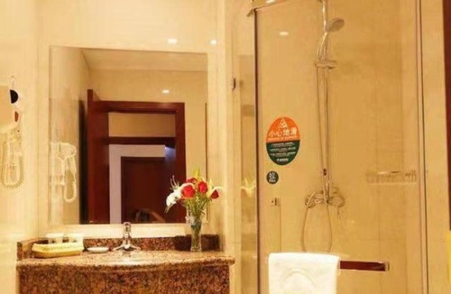Linxi County Hotel | GreenTree Inn Inner Mongolia Chifeng Linxi Ronglin Homeland Express Hotel