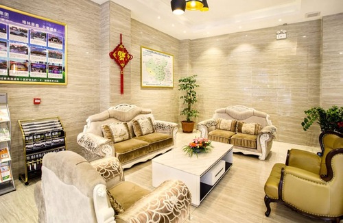 Rongcheng District Hotel | GreenTree Inn JieYang Bus Terminal Station RongHua Avenue Hotel