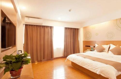 Changqing Hotel | GreenTree Inn Shandong Jinan Changqing District Changqing university town Express Hotel