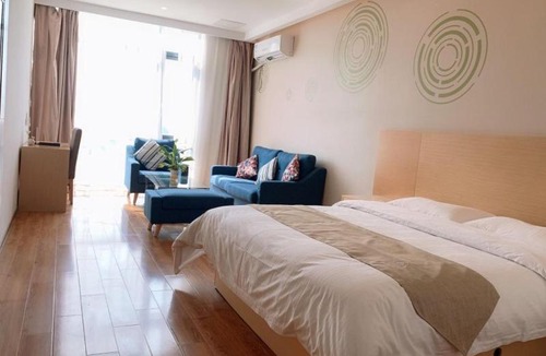 Fengxian Hotel | GreenTree Inn Shanghai Fengxian District Nanqiaoxincheng Metro Station Express HotelGreenTree Inn Shanghai Fengxian District Nanqiaoxincheng Metro Station Express Hotel