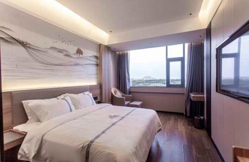 Buji Hotel | GreenTree Inn Shenzhen Buji Changlong Subway Station