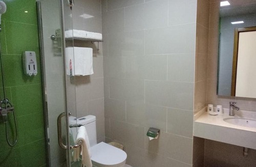Jiujiang District Hotel | GreenTree Inn Wuhu Fangte Forth Phase Wanchun Fortune Plaza Business Hotel