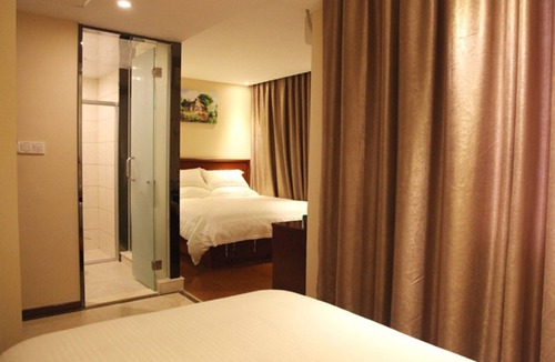 Yucheng Subdistrict Hotel | GreenTree Inn Yulin Jincheng Commercial Building Shell Hotel