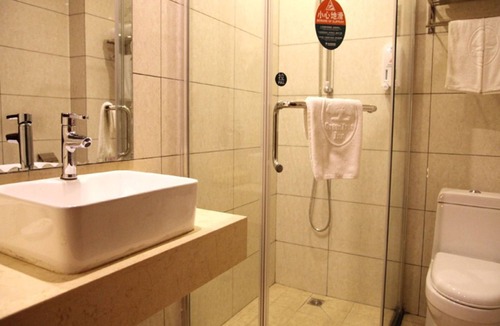 Yucheng Subdistrict Hotel | GreenTree Inn Yulin Jincheng Commercial Building Shell Hotel