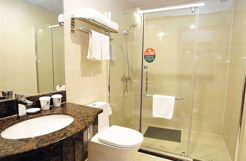 Runzhou Qu Hotel | GreenTree Inn Zhenjiang Gaotie Wanda Square Express Hotel