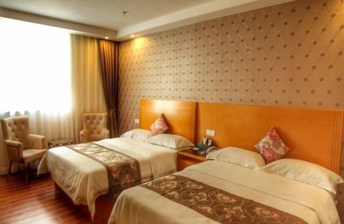 Xiangzhou District Hotel | GreenTree Inn Zhuhai Light Rail Pearl Station Express Hotel