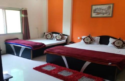 Varanasi Hotel | GRG Ashiyana Palace Parade Kothi Road Varanasi