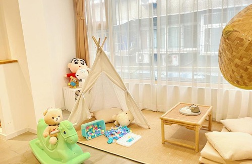 Lianhu Hotel | Guan Erjie Boutique Hotel (Huimin Street of Xi'an Bell Tower)