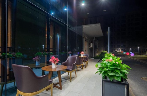 Huadu Hotel | Guangzhou Baiyun Airport Yunzhi 云智 Hotel near Terminal Two