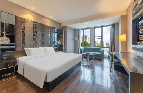Huadu Hotel | Guangzhou Baiyun Airport Orange Crystal Hotel