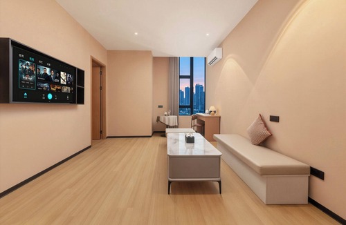 Baiyun Hotel | Guangzhou Hiram International Hotel - Free shuttle bus to Guangda Trade City and Xiaobei Market