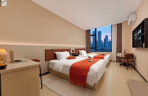 Baiyun Hotel | Guangzhou Hiram International Hotel - Free shuttle bus to Guangda Trade City and Xiaobei Market