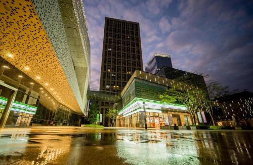 Guangzhou Science City Apartment | Guangzhou Laiste International ApartHotel Science City Greenland Central Plaza Shenzhou Road Metro Exit A Branch