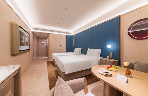 Huangpu Hotel | Guangzhou Olympic Sports Centre Financial City Crystal Orange Hotel
