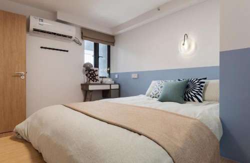 Panyu Apartment | Guangzhou South Station - University City - Olympic Garden Yue Times Square - Chimelong Tourist Resort - Vanke World Expo Business Center - 2 bathrooms - 4 bedrooms