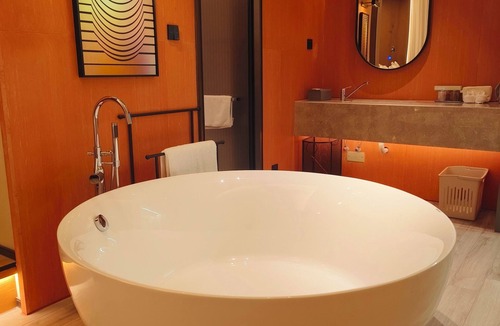 Huadu Bed & Breakfast | GuanLu Art hotel
