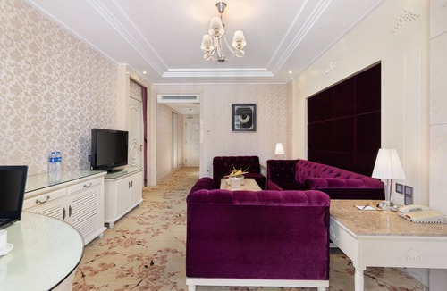 Xiufeng Hotel | Guilin Bravo Hotel Grand Wing