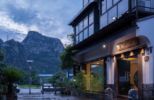 Xiufeng Hotel | Guilin Qingshanshe Hotel -Free pick up train station stay two nights