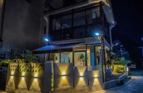 Xiufeng Villa | Guilin Reed Flute Cave LaVie Villa