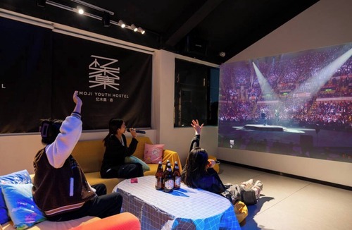 Yangshuo Hotel | Guilin Yangshuo Emoji Youth Hostel-West Street Li River Yulong River Variety Activities