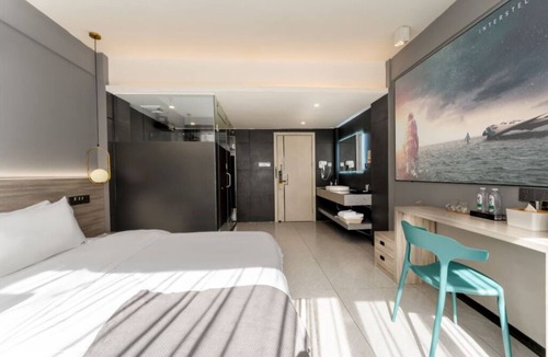 Yangshuo Hotel | Guilin Yangshuo Emoji Youth Hostel-West Street Li River Yulong River Variety Activities