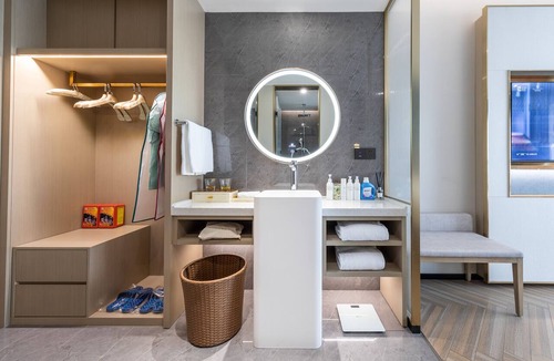 Huadu Hotel | GZ Baiyun Airport MeHood Liz Hotel T1