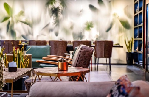 Beilin Hotel | HÉONIC ART WELLNESS HOTEL & SUITES 丨 Signature Family Suites - Esports & Switch Gaming - Cat Therapy - Aesop Spa