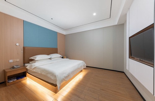 Baiyun Hotel | Hai Yue Totel