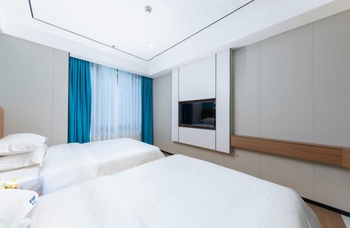 Baiyun Hotel | Hai Yue Totel