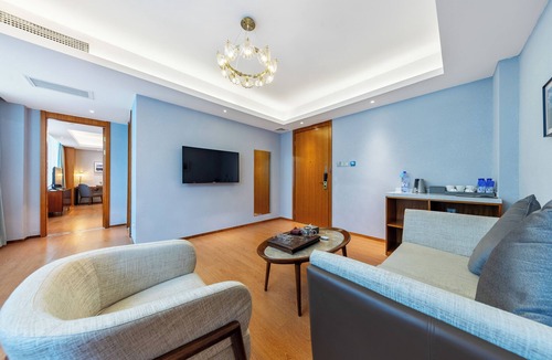 Long Hua Hotel | Hainan Berun hotel
