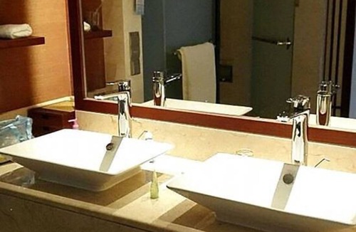 Changjiang County Hotel | Hainan Qizi Bay New Century Resort