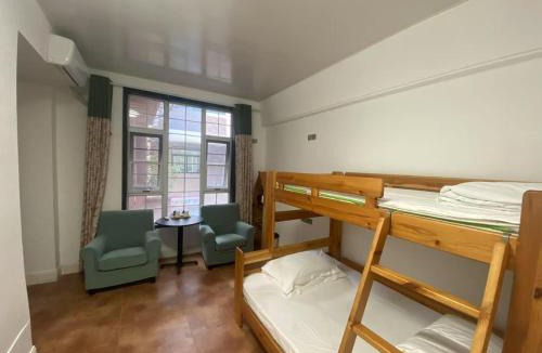 Zhonglou Shangquan Hotel | Half-City Homestay