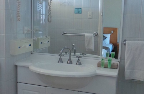 Eden Hotel | Halfway Motel, Eden