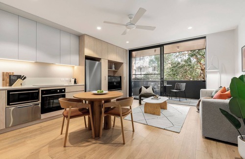 Bondi Beach Apartment | Hall St Apartments by Urban Rest
