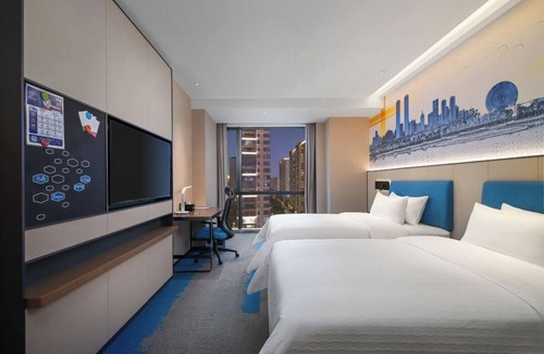 Xihu Hotel | Hampton by Hilton Chaoyang Certer
