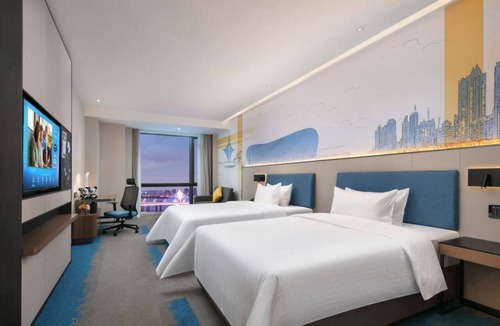 Xihu Hotel | Hampton by Hilton Chaoyang Certer