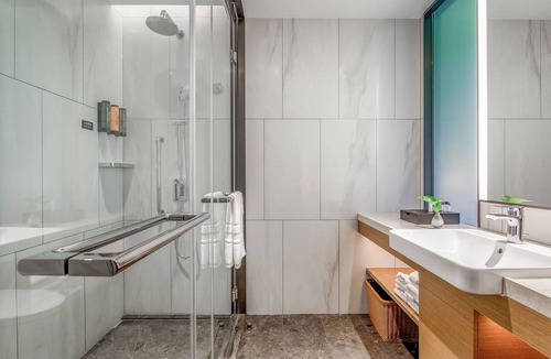 Dongguan City Center Hotel | Hampton by Hilton Dongguan Cntrl Square