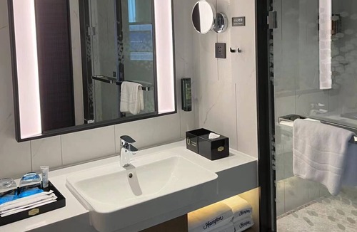 Songshan Lake Hotel | Hampton by Hilton Dongguan Songshan Lake