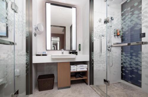 Shenzhen Hotel | Hampton by Hilton Shenzhen Longgang Yonghu