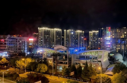 Yongding Hotel | Hampton by Hilton Zhangjiajie Tianmen Mountain -Situated opposite the Tianmen Mountain Cable Car Station -Provide free airport shuttle service - English-speaking customer service
