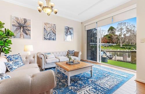 East Perth House | Hampton-Style Waterfront Mansion 3-Storeys of Lux
