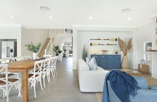Culburra Beach House | Hamptons Hideaway - slip straight into holiday mode