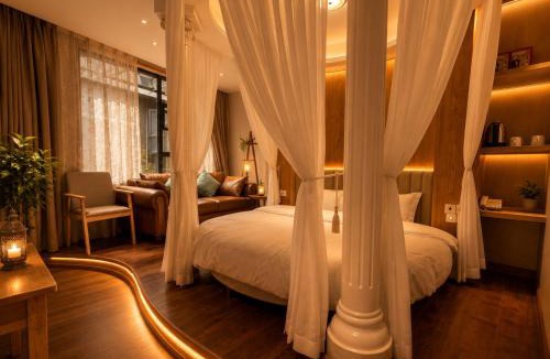 Wulingyuan House | Han Exotic Wulingyuan Travel Concierge and Multilingual Planning Quiet Courtyard Retreat Near Forest Park East Gate